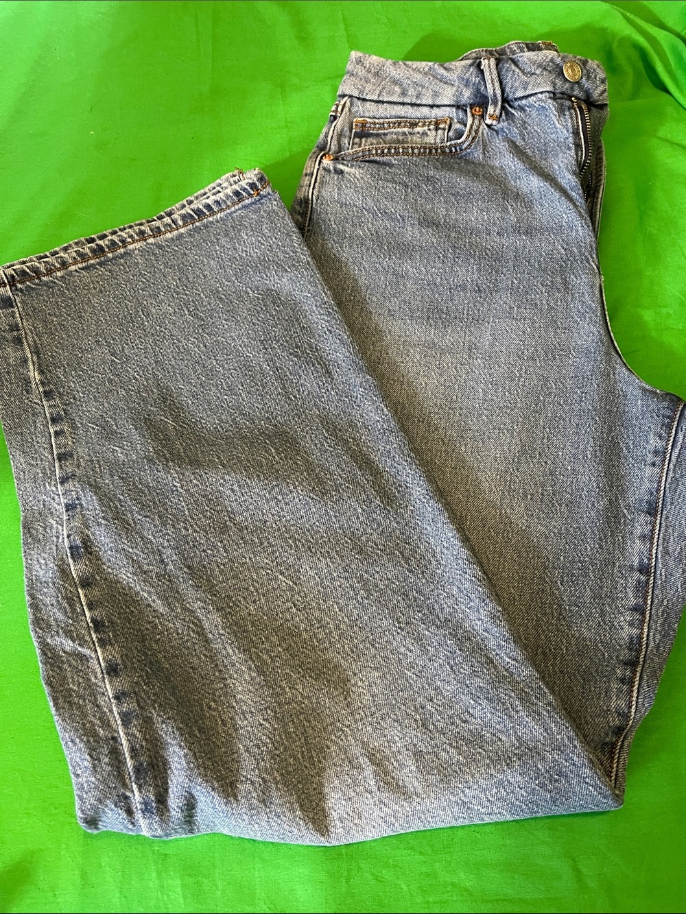 Forever 21 Men's Light Blue Relaxed Fit Jeans